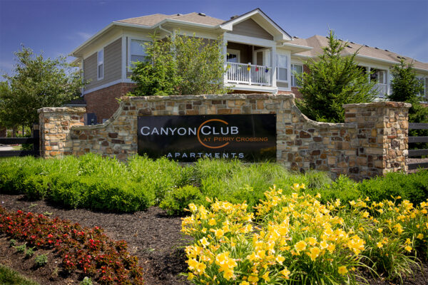 Canyon Club at Perry Crossing apartments in Plainfield IN