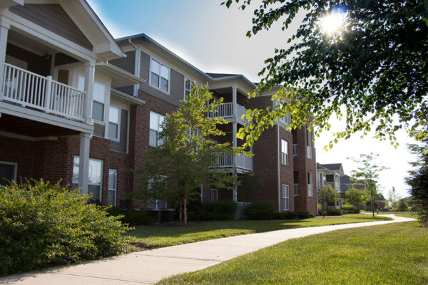 Canyon Club at Perry Crossing apartments in Plainfield IN