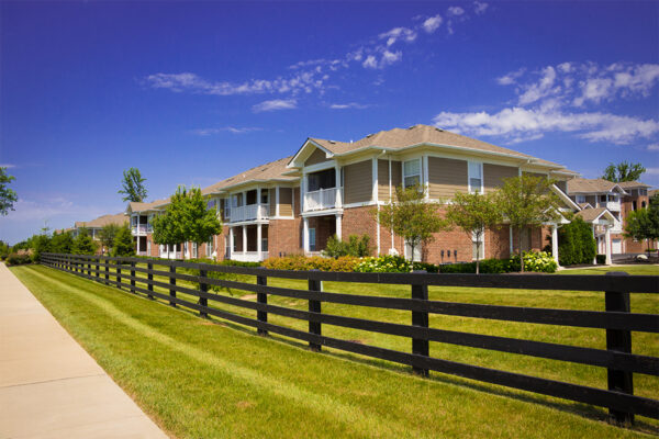Canyon Club at Perry Crossing apartments in Plainfield IN